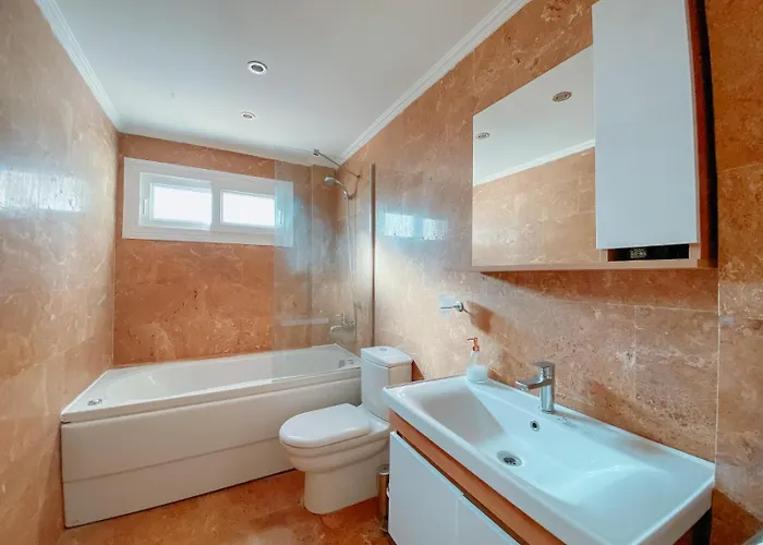 Beatrice Large Family